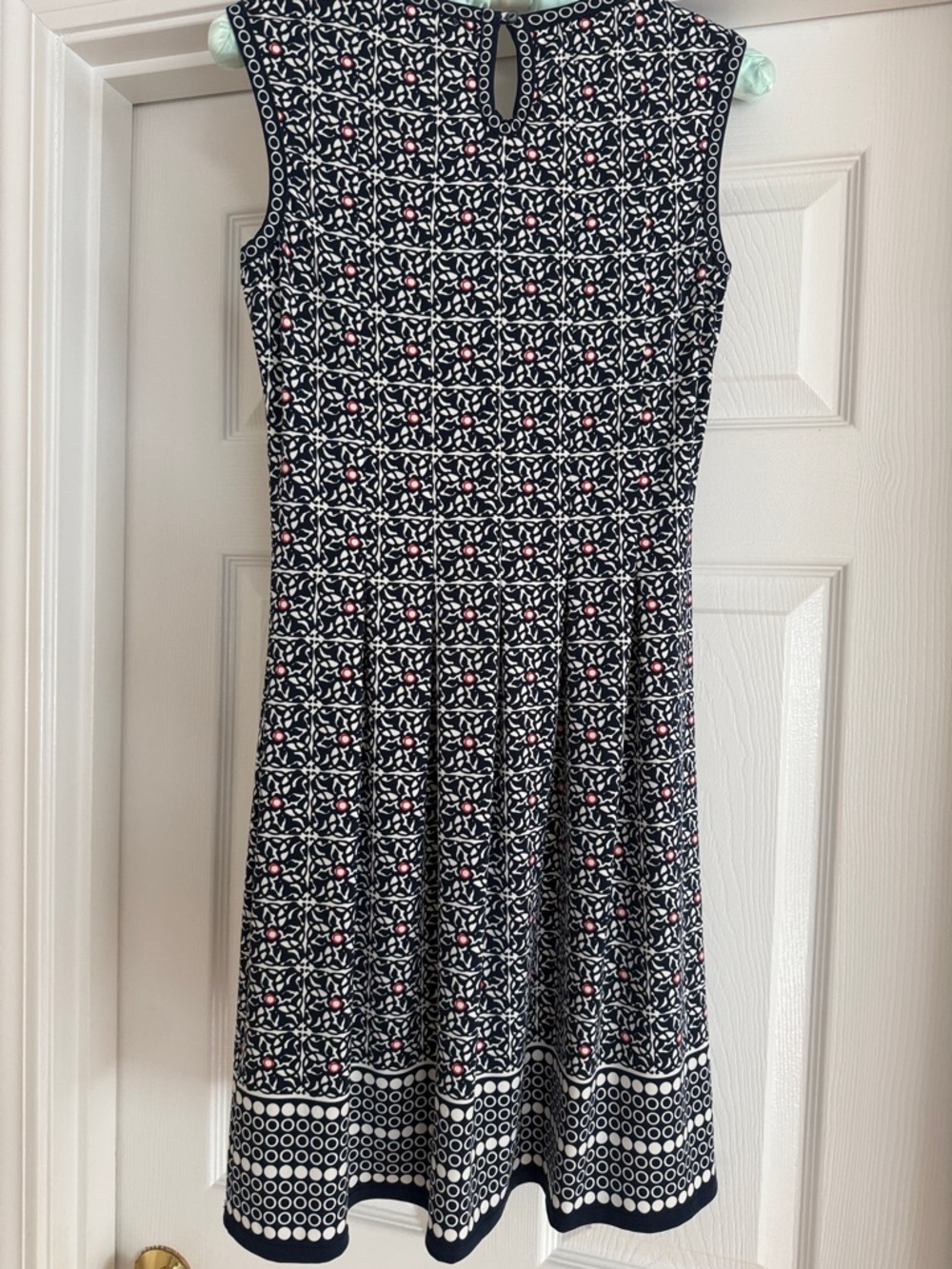 ☀️3/$15 Max Studio Sleeveless Dress Small - Picture 4 of 7
